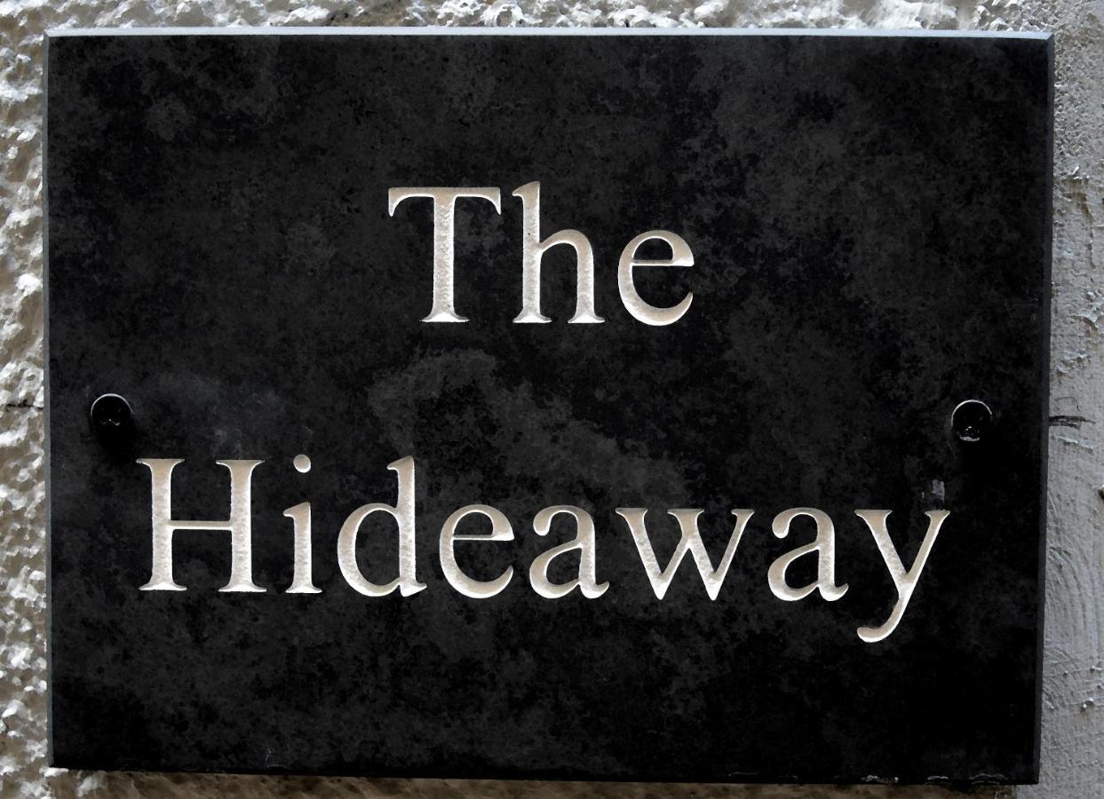 The Hideaway Villa Whitby Exteriör bild